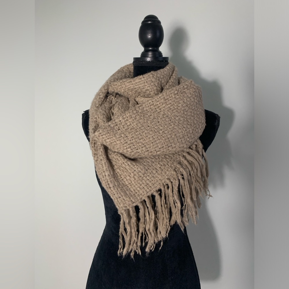 Echo Soft Knit Scarf